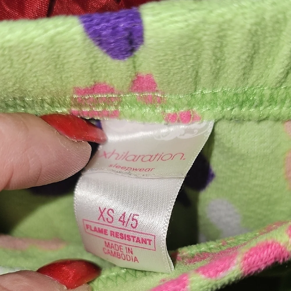 Xhilaration Girls Fleece Green Pajama Bottoms with Snowflakes Size 4/5